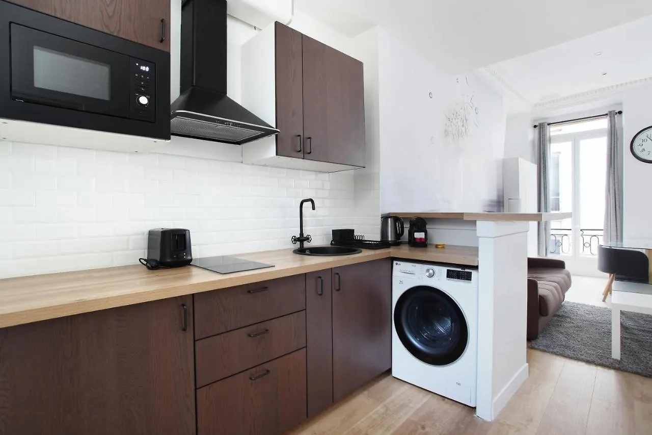 Rent A - Bonne Nouvelle * Paris