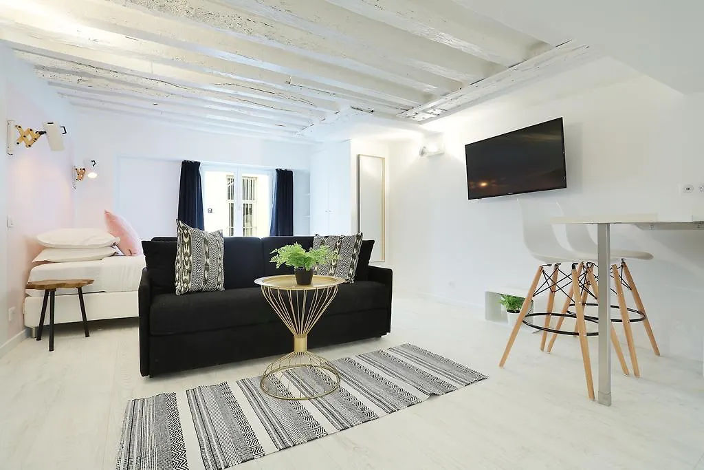 Rent A - Bonne Nouvelle * Paris
